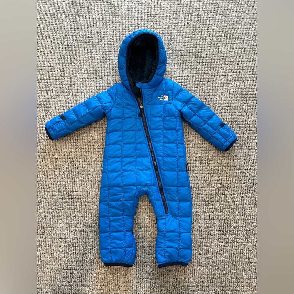The Northface Thermoball Eco infant bunting 6-12 months